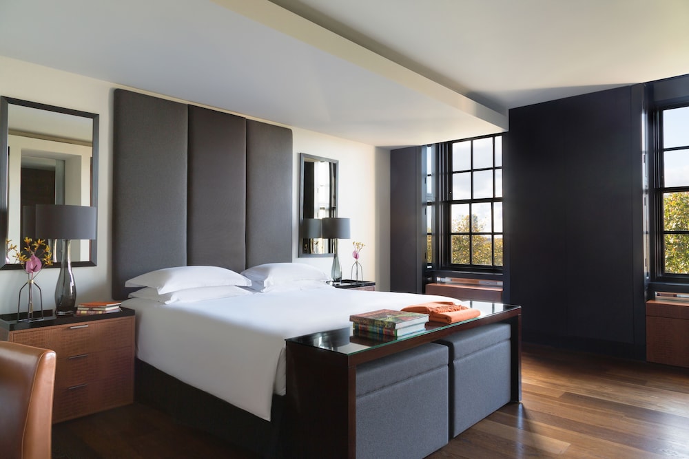 Serpentine Suite photo 3