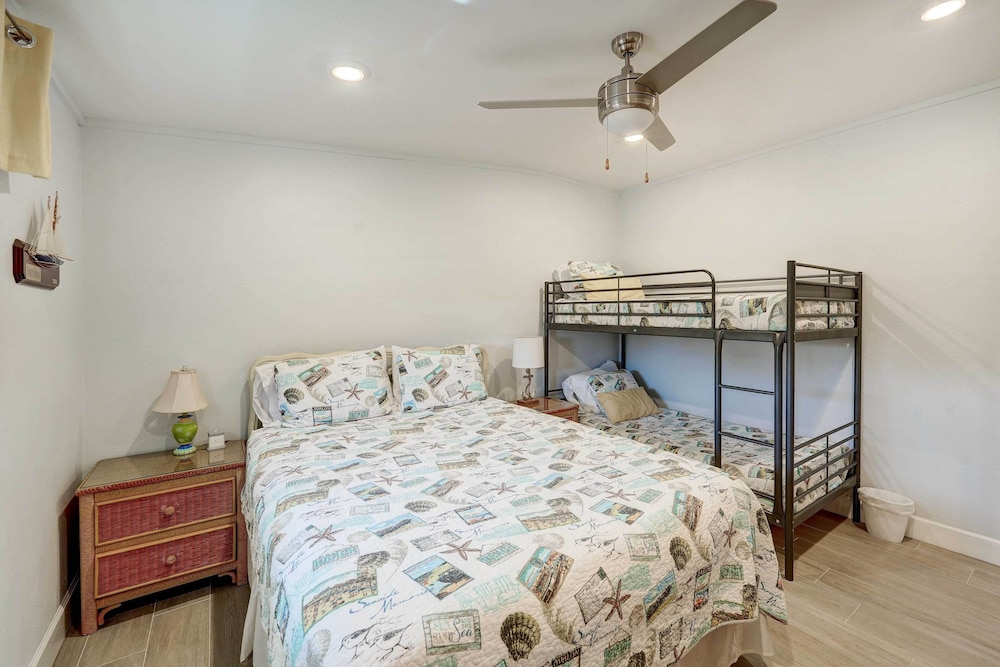 House (2 Bedrooms) photo 1