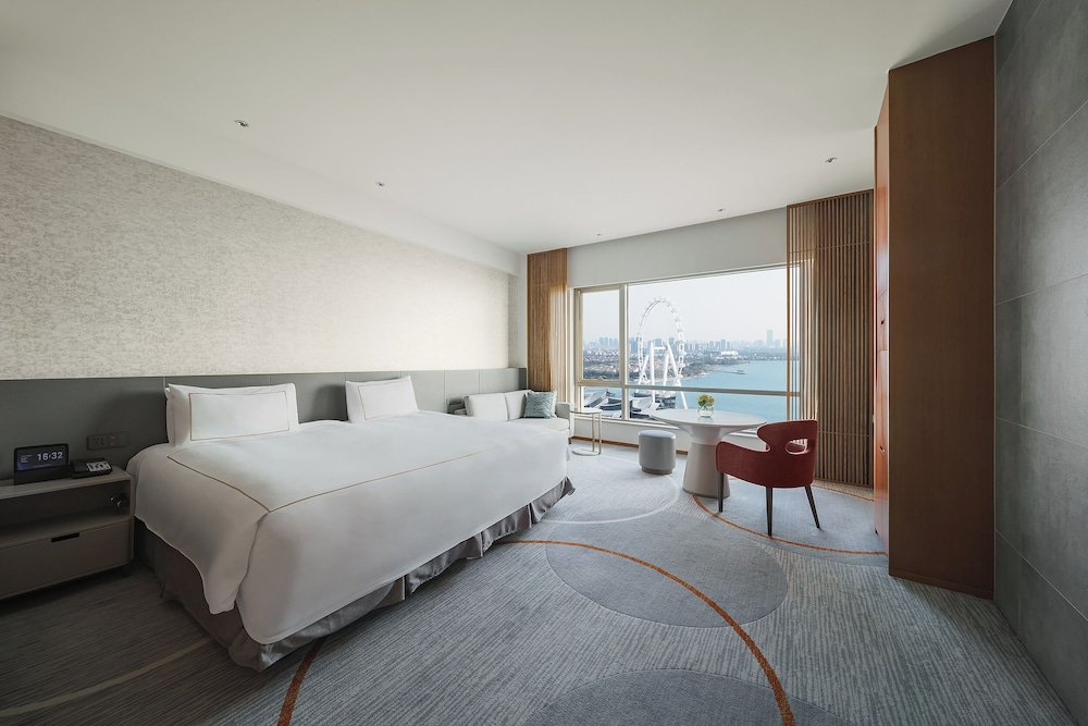 1 King Premium High Floor Jinji Lake Suzhou Eye View - Photo 1