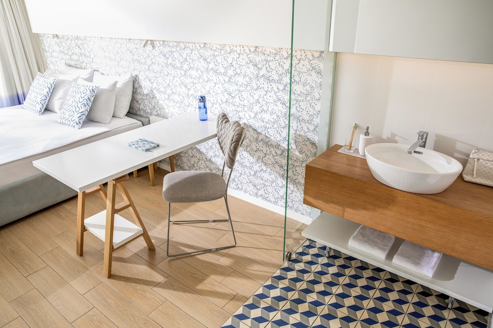 Superior Twin Room, Sea View