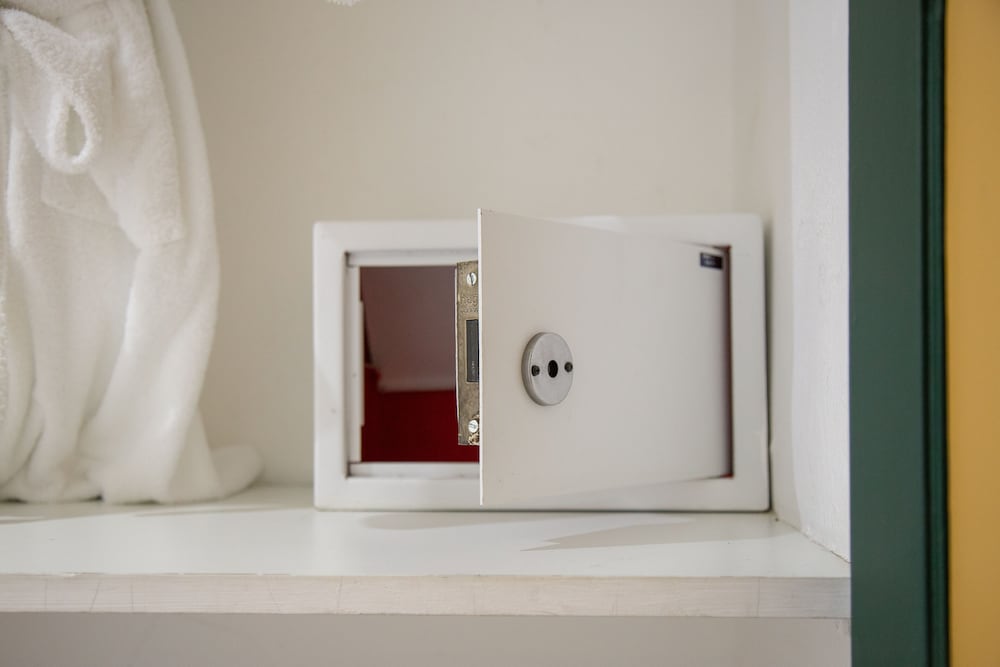 Standard Double or Twin Room photo 2