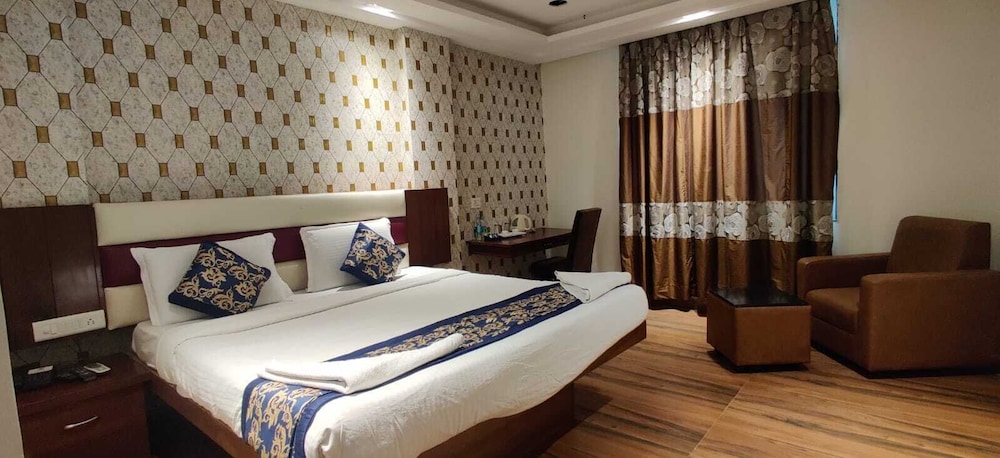 Executive Room - Photo 2
