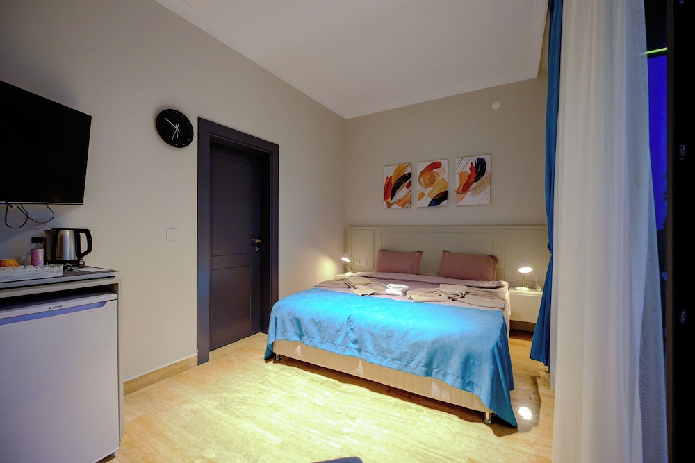 Standard Double Room - Photo 6