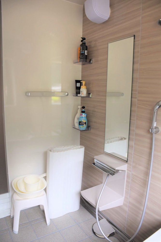 Japanese Style Room, 5 to 6 Tatami-mats, Common use Bathroom photo 3