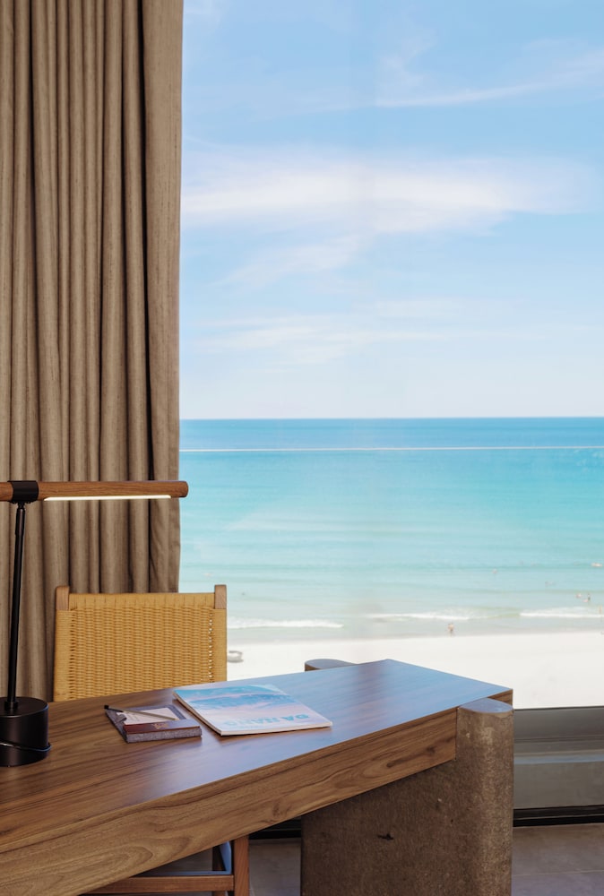 Junior Suite Oceanfront Free Daily High Tea