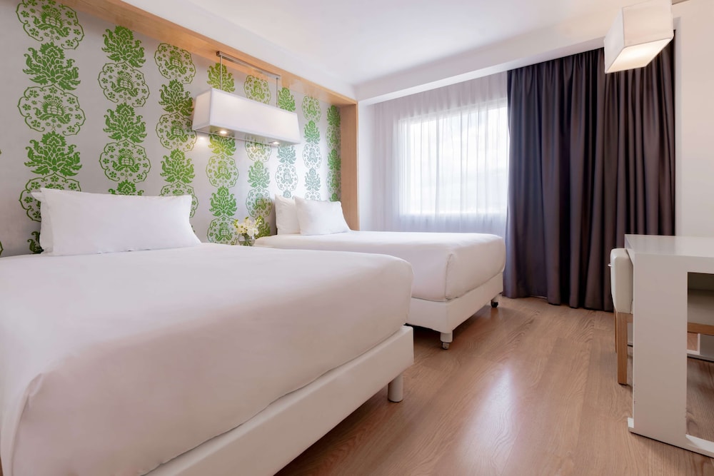 Junior Suite (Extra Bed 3 adults) - Photo 2