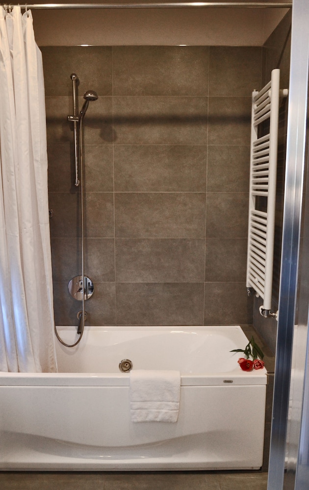 Comfort Double or Twin Room, Jetted Tub (SPA Access), photo 6