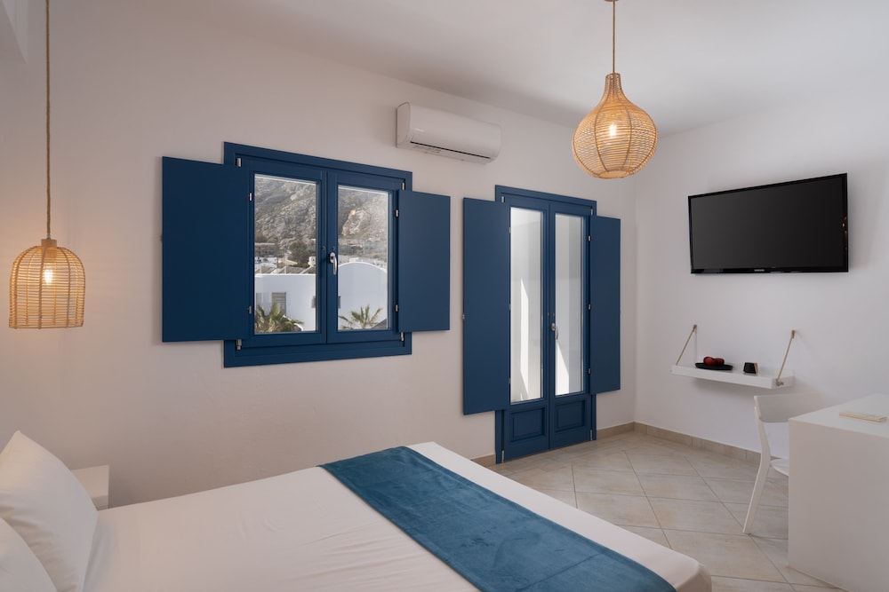 Superior Double Room, Pool View