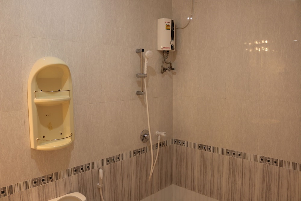 Superior Triple Room, 1 Bedroom, Terrace, City View photo 2