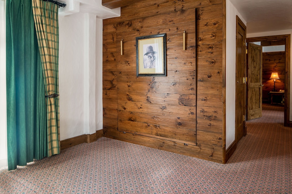 Bald Mountain 1 Bedroom Suite 1 King and Double Murphy - Photo 8