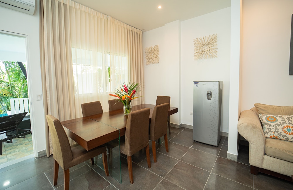 2 Bedroom Suite with Private Pool photo 3