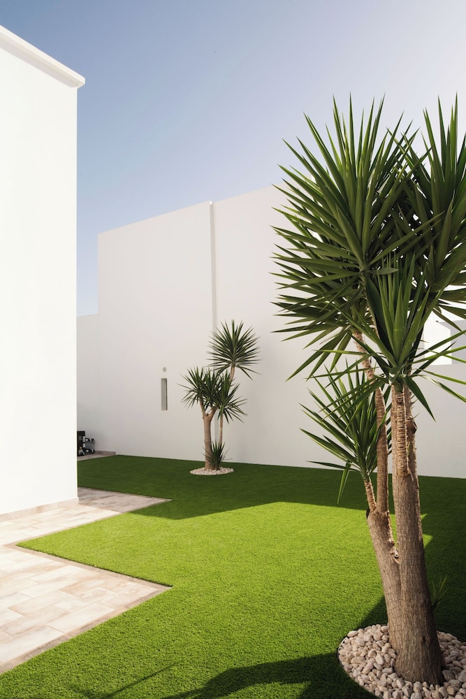 Villa 3 dormitorios 15 Nisa Duplex with Private Pool photo 3