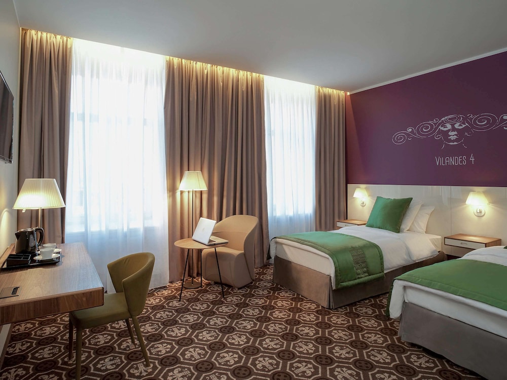 Privilege, Room, 1 King Bed, Non Smoking photo 1
