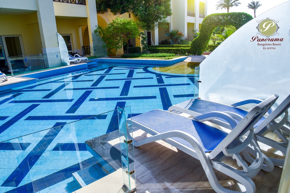 Pool Bungalows photo 3