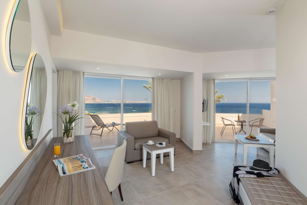 Executive Suite, Sea View photo 1