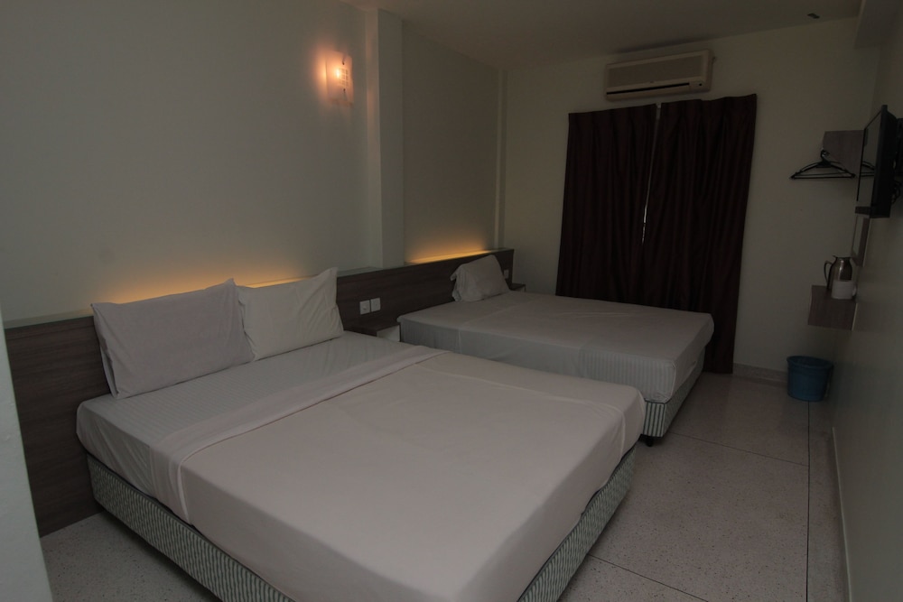 Deluxe Quadruple Room photo 3