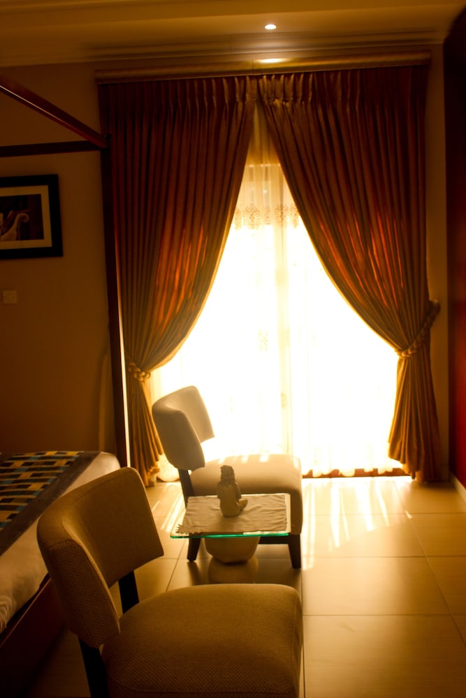 Honeymoon Double Room, 1 King Bed photo 2