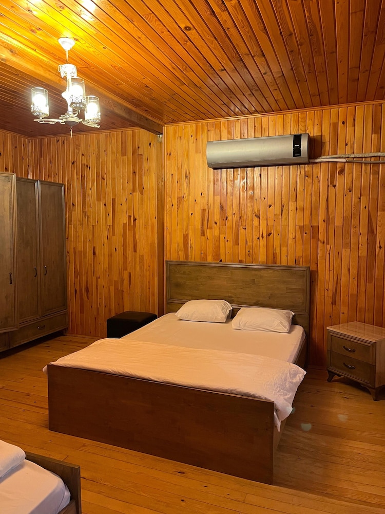 Classic Room, 1 Double Bed, Non Smoking, Mountain View photo 1