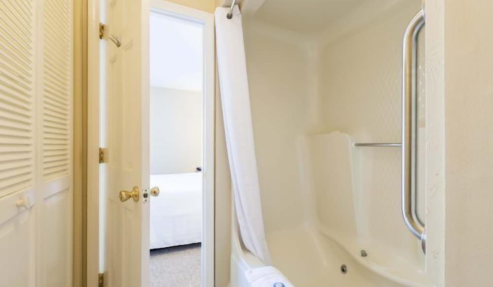 Condo, 1 Bedroom - Photo 10