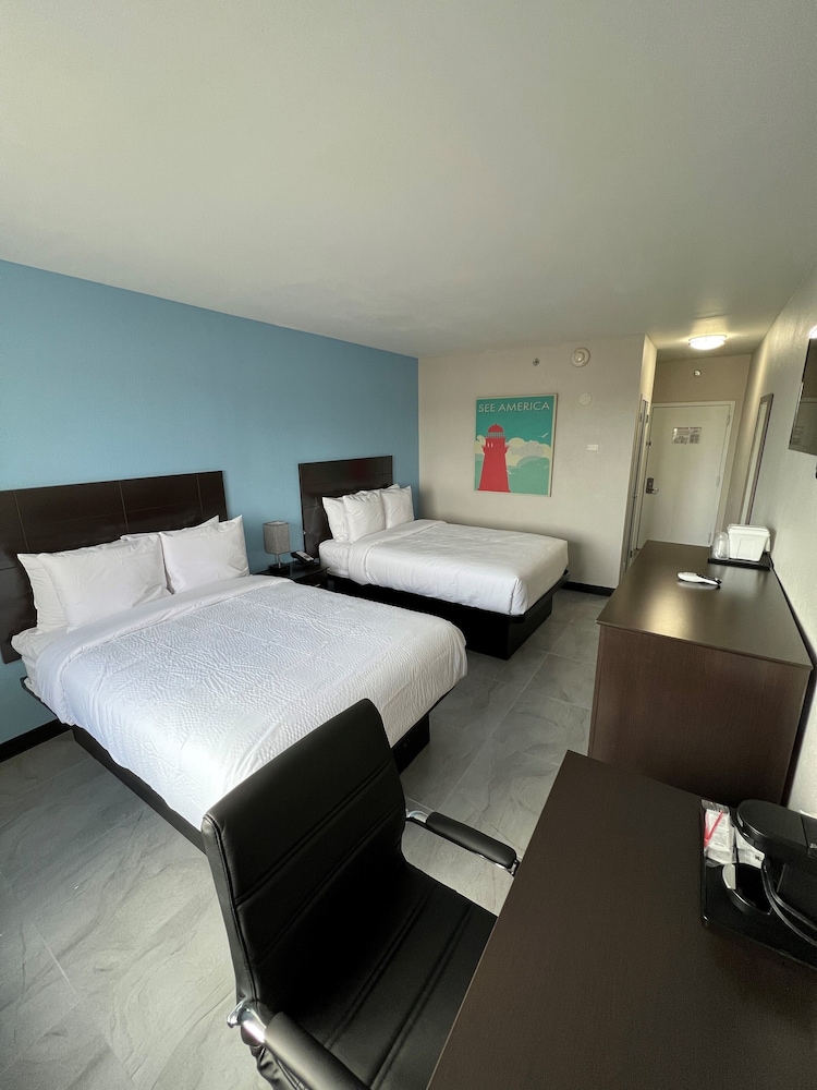 Room, 2 Double Beds, Non Smoking photo 3