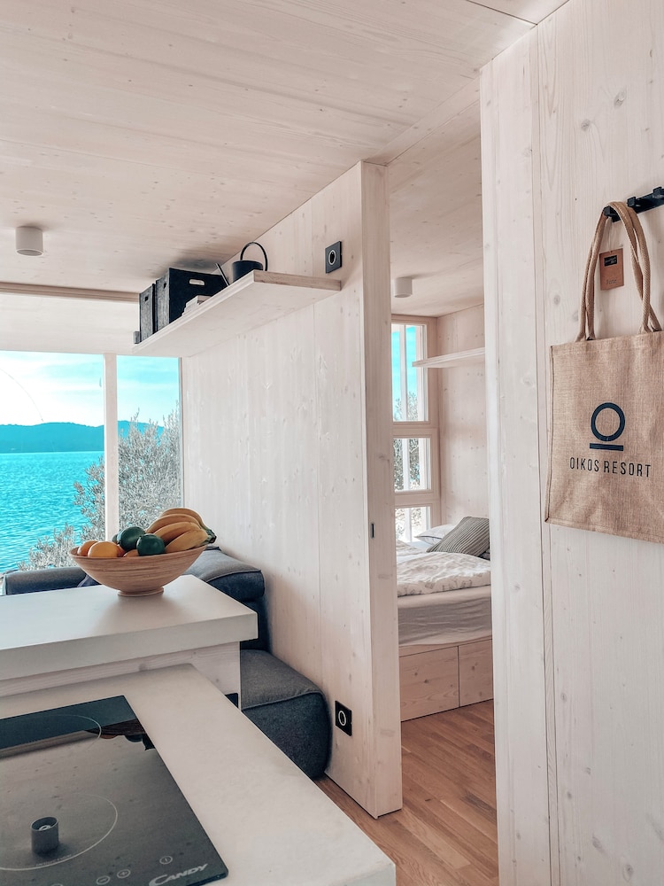 Deluxe Relax Holiday Home - Beachfront