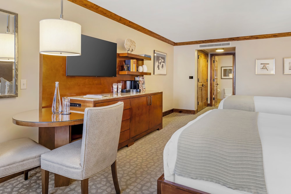 Luxury Plaza Room, 2 Queens - Photo 3