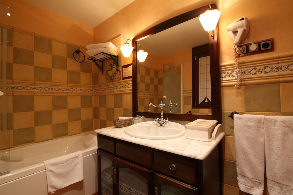 Design Suite, 1 Queen Bed - Photo 22