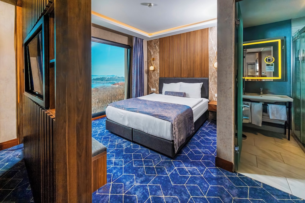 Superior Studio Suite, Sea View photo 1