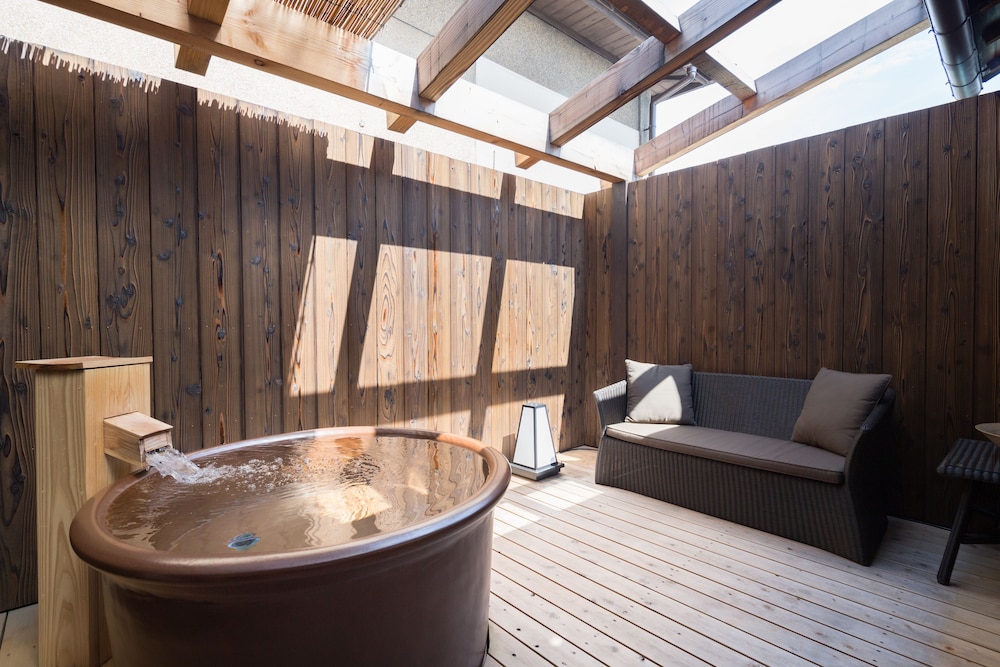 Luxury Suite (60sqm) with open-air bath, Non Smoking (Ages 13+ only, Stairs to access guestroom) photo 3
