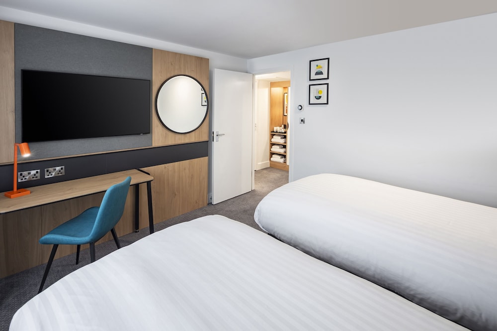 Standard Room, 2 Twin Beds - Photo 5