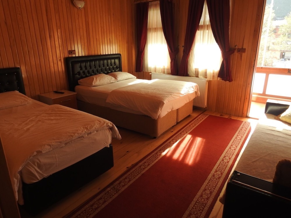 Standard Triple Room, Balcony photo 1