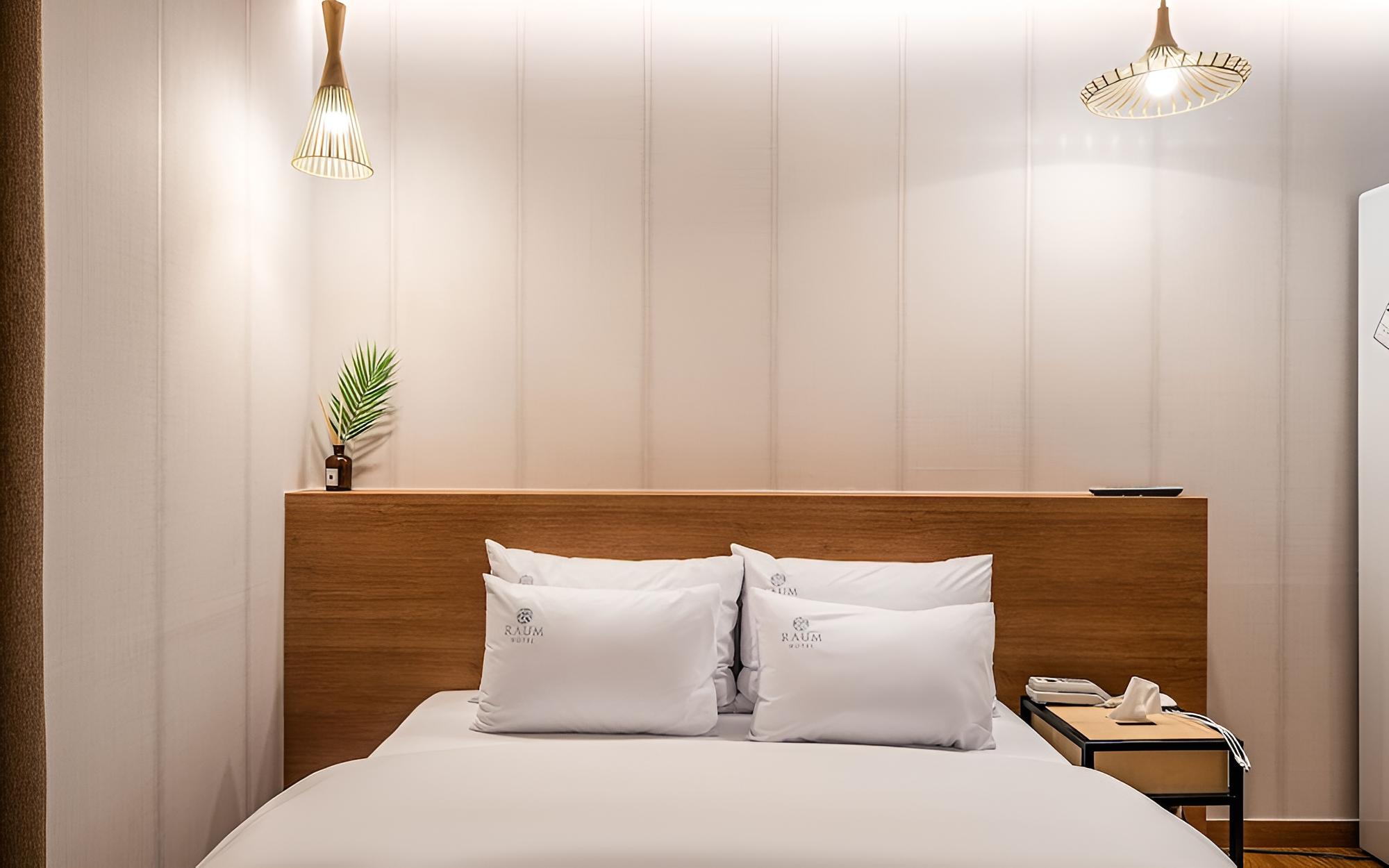 Room (Premium Suite (Bag 1PC Styler Netflix) - Photo 2