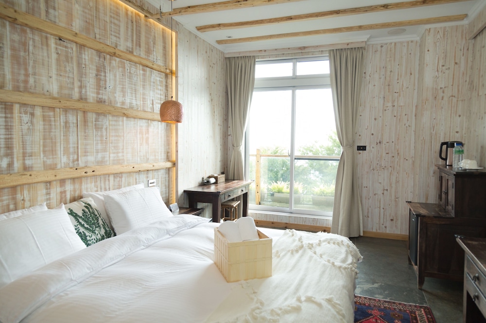 Standard Double Room - Photo 2