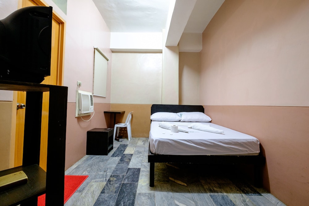 Budget Double Room photo 1