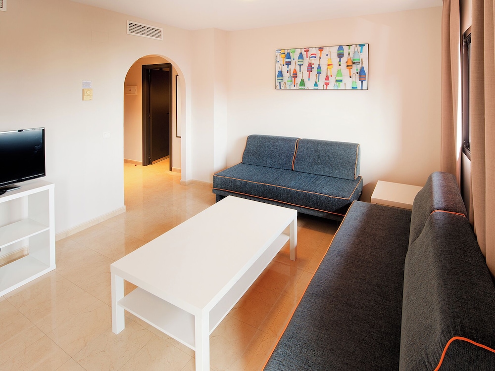 Suite, Terrace (3 - 4 Adults) photo 3