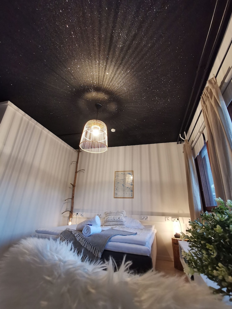 Superior Double Room, Private Bathroom, Lake View photo 3