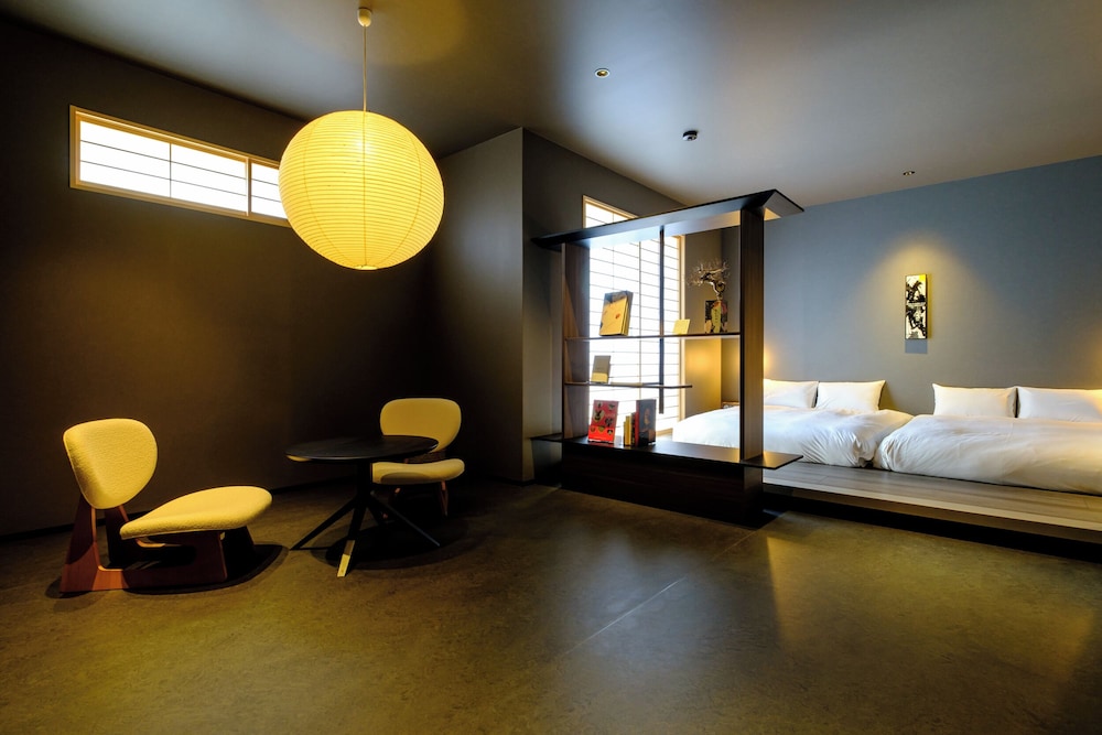 Design Twin Room