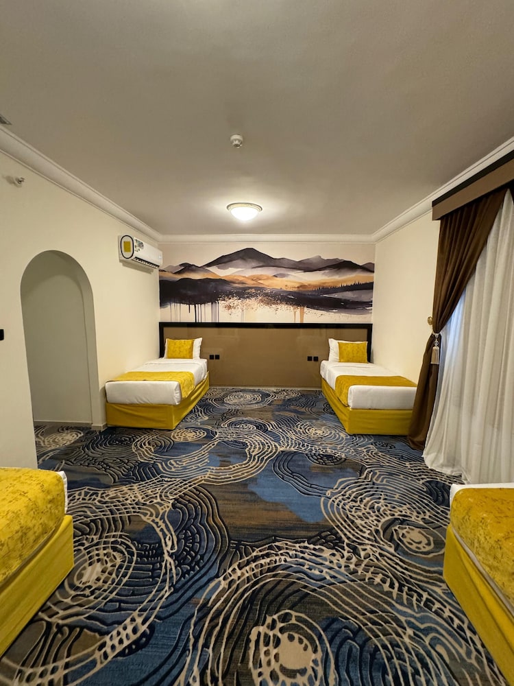 One-Bedroom Suite photo 2