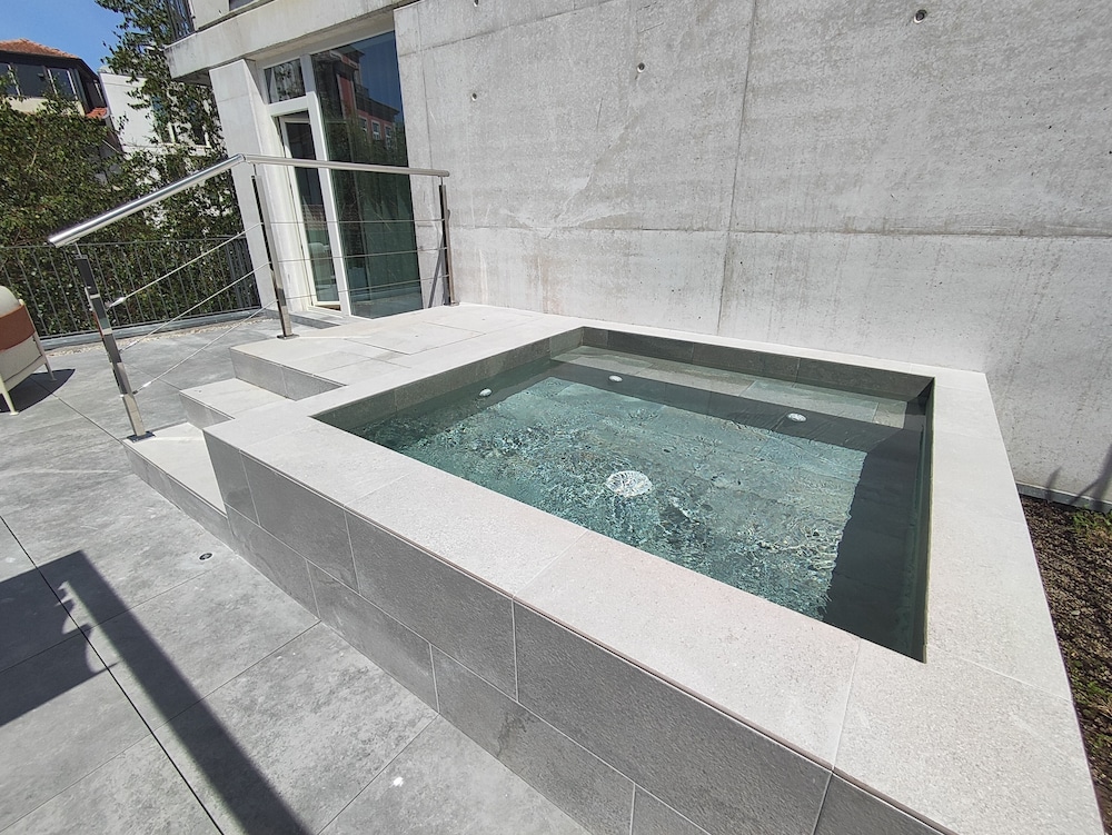 Superior Room, Terrace (Pool) thumbnail 5