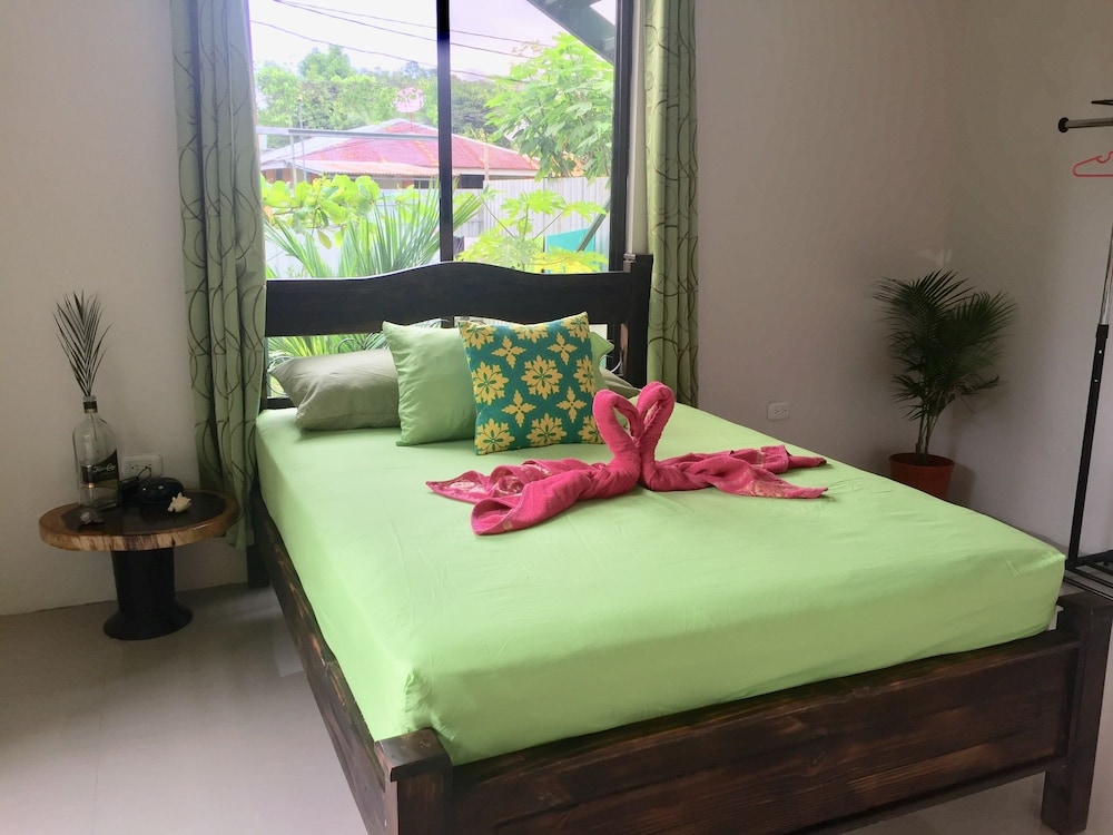 Habitación Doble Básica, 1 Cama Matrimonial (A/C)