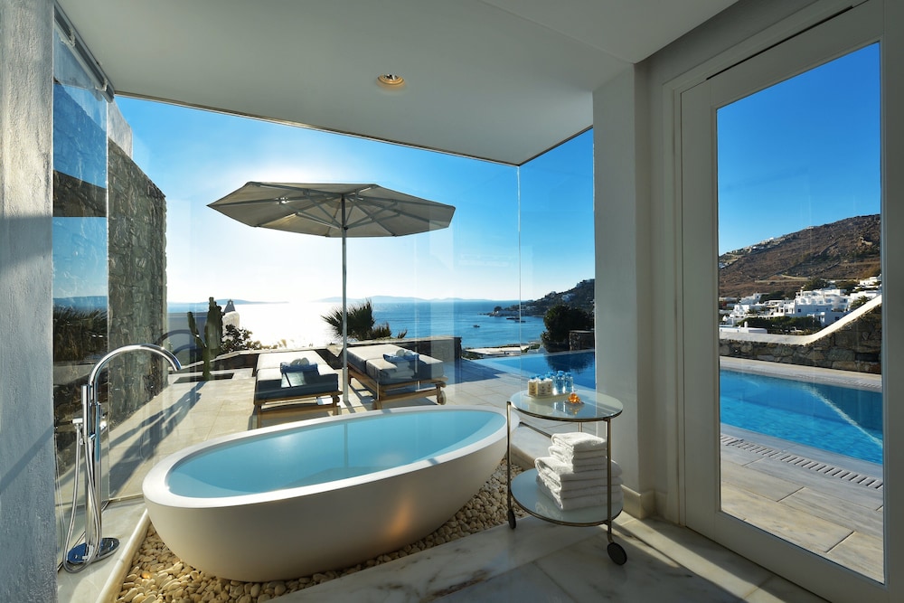 Signature Suite, Private Pool photo 2