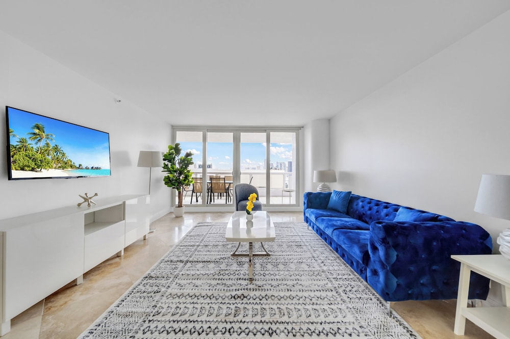Deluxe Apartment, 3 Bedrooms, Bay View photo 1