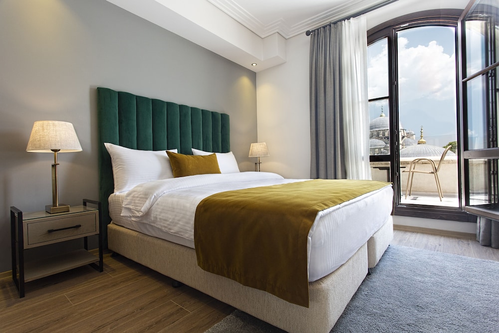 Deluxe Room, Balcony, Sea View photo 1
