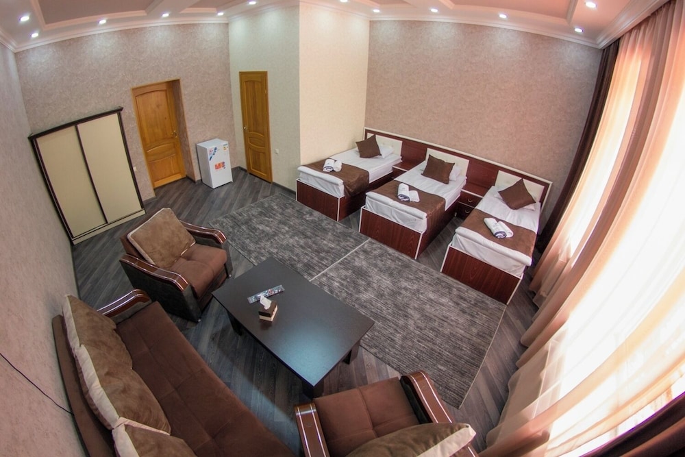 Deluxe Triple Room photo 1