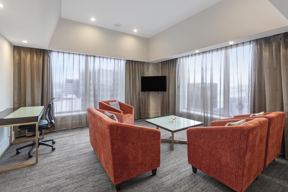King Suite with Harbour View - Photo 1