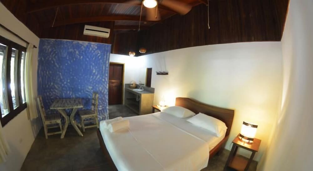 Superior Double Room, Pool Access, Garden Area photo 3