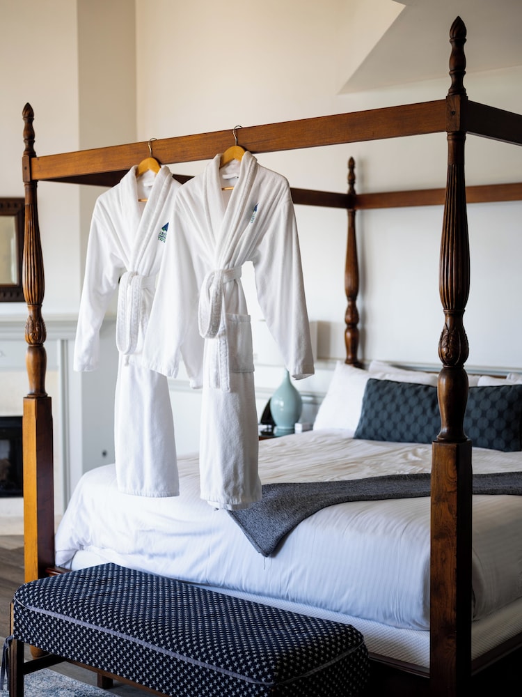 Luxury Tower Room - Photo 2