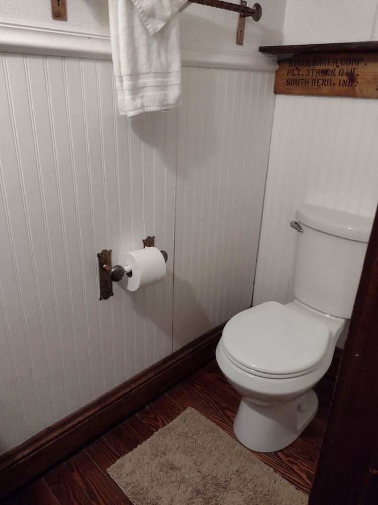 NEWMAN ROOM - 6 photo 2