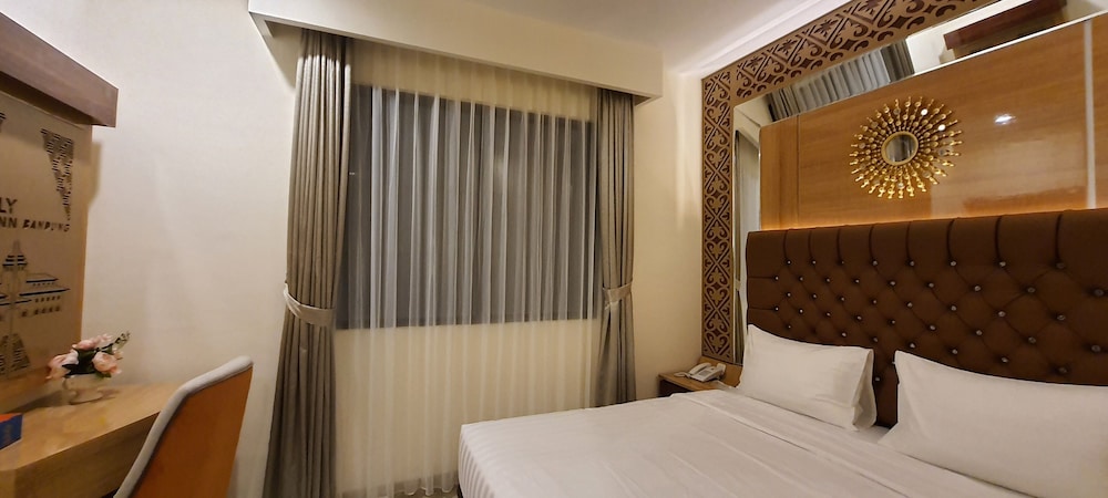 Superior Room, 1 Queen Bed - Photo 3