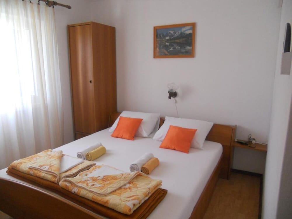 Apartment (Ivo - with terrace - C3(2+1))